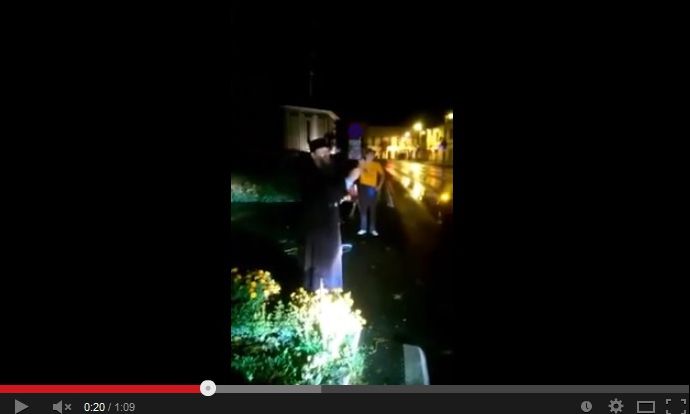 Un preot beat a făcut spectacol la Târgu Mureș