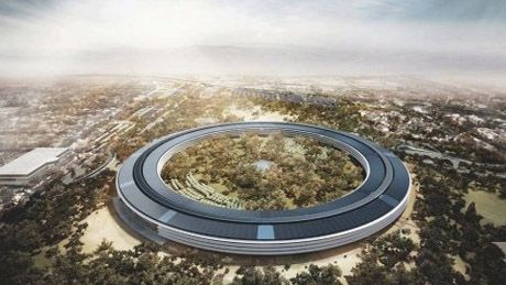 Noi imagini cu OZN-ul GIGANT construit de APPLE