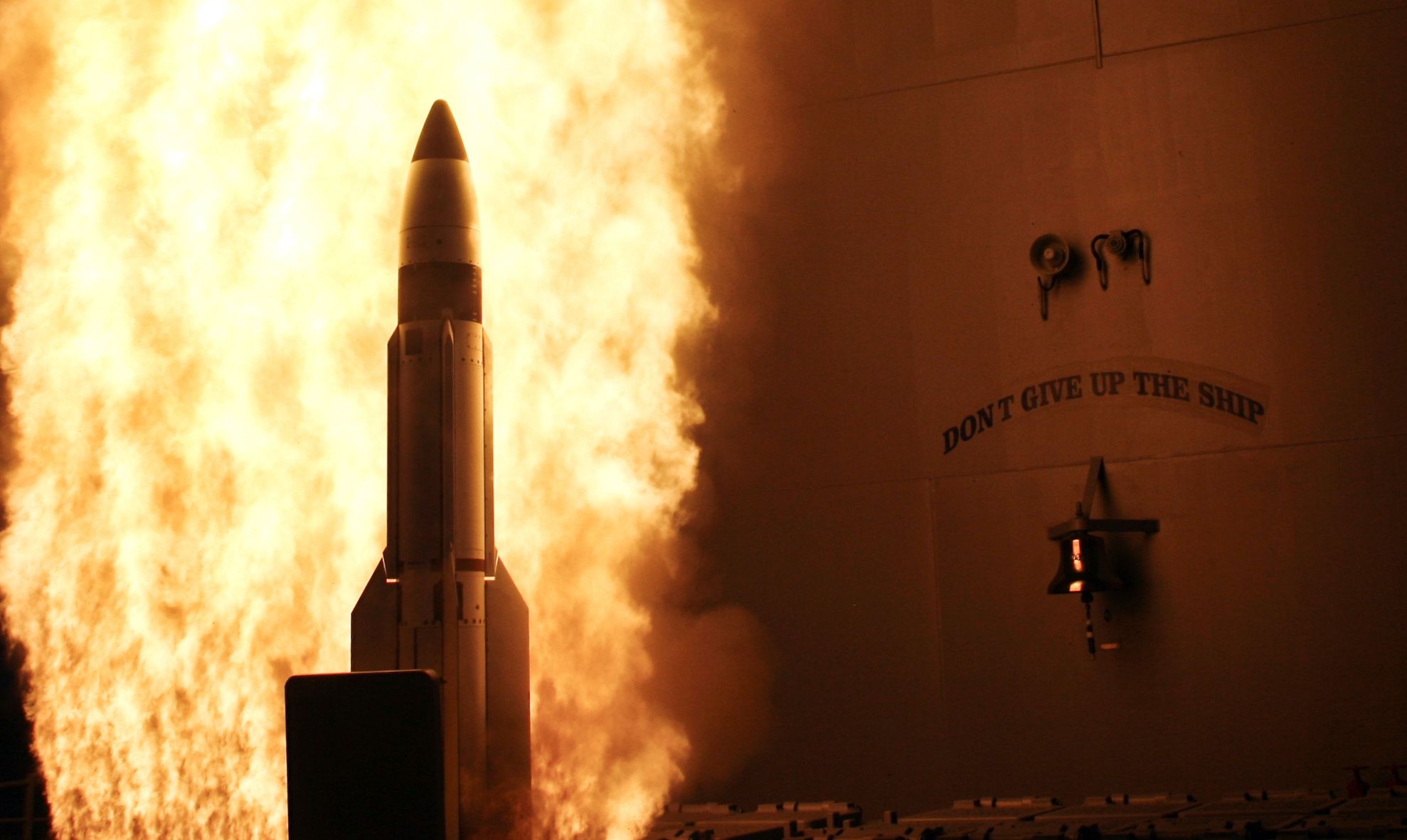 Cioloş: Sistemul antirachetă de la Deveselu e în grafic, nu e o ameninţare faţă de o ţară anume