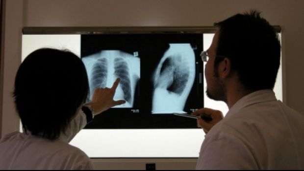 Alertă medicală. Focar de TBC, la o şcoală din Galaţi