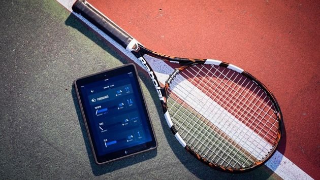 Fii TARE ÎN TENIS ca Simona Halep! Acest gadget TE FACE EXPERT.