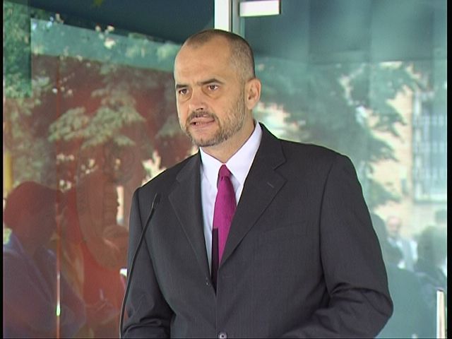 Vizita istorică a prim-ministrului albanez, la Belgrad, amânată 