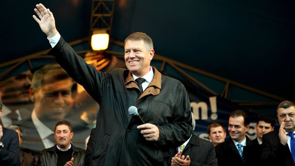 SONDAJUL care îi va scoate din minți pe fanii lui KLAUS IOHANNIS