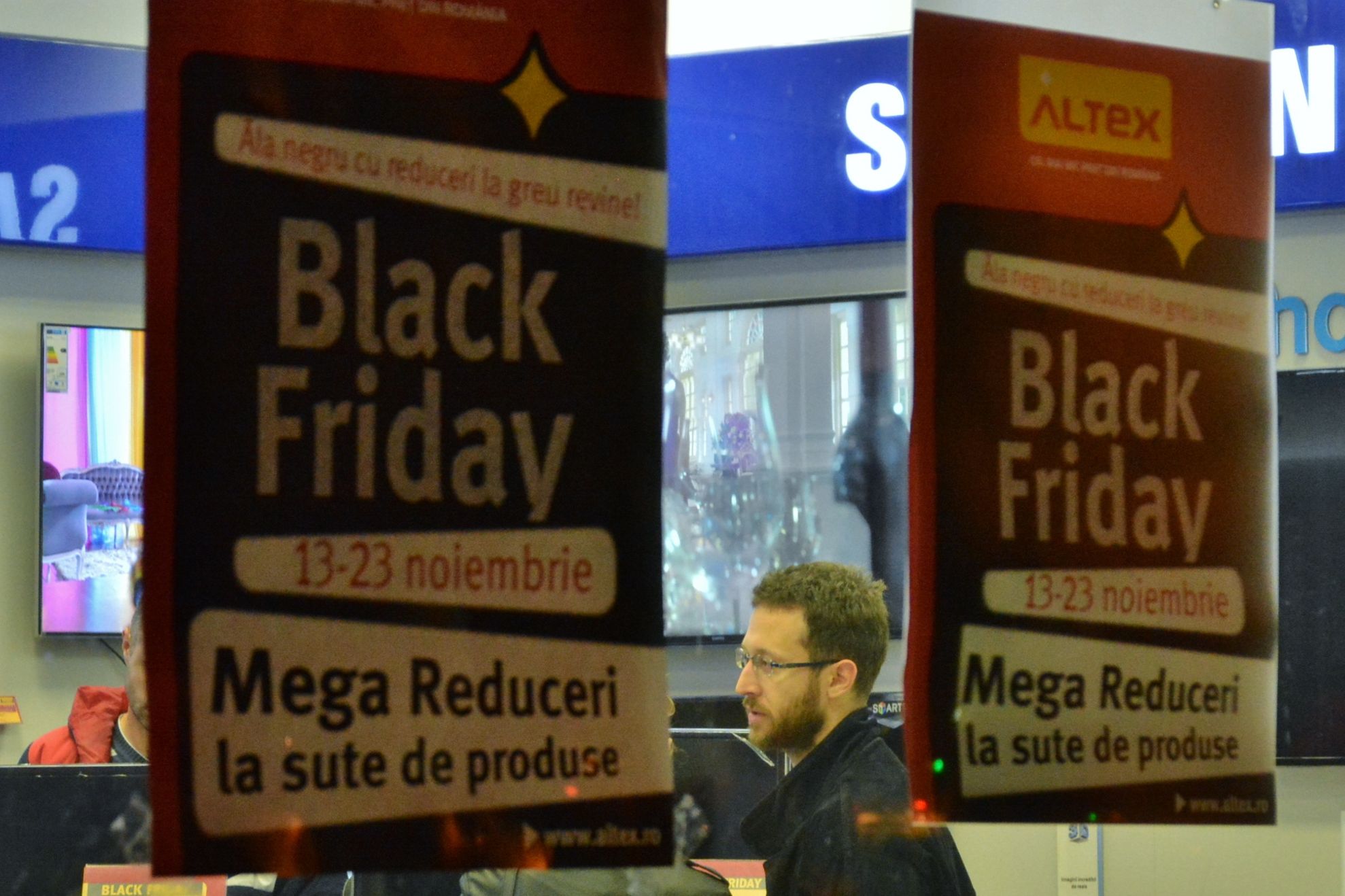 BLACK FRIDAY la magazinele clasice: tot mai PUȚINI ROMÂNI cumpără de la ele!