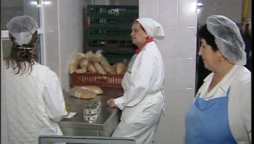 SITUAŢIE HALUCINANTĂ la CANTINA SOCIALĂ din Deva, după ce asistaţilor li s-a cerut să muncească