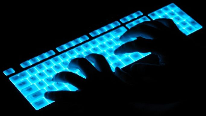 FBI-ul anchetează o serie de atacuri informatice ale fanilor Stat Islamic. Ţinta, site-uri americane