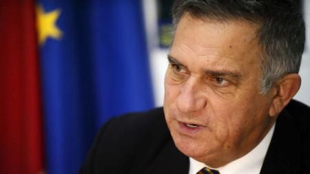 Gheorghe Funar cere CCR ANULAREA ALEGERILOR PREZIDENŢIALE