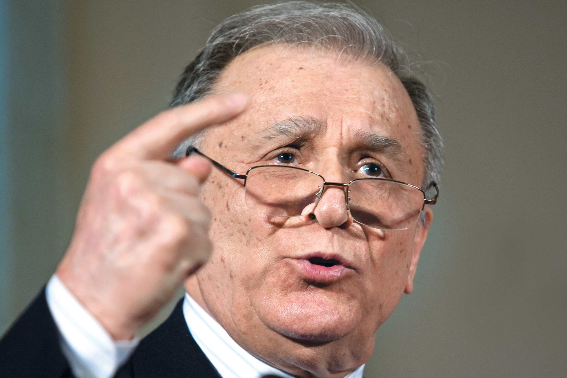 Iliescu: Ponta este primul responsabil pentru pierderea alegerilor