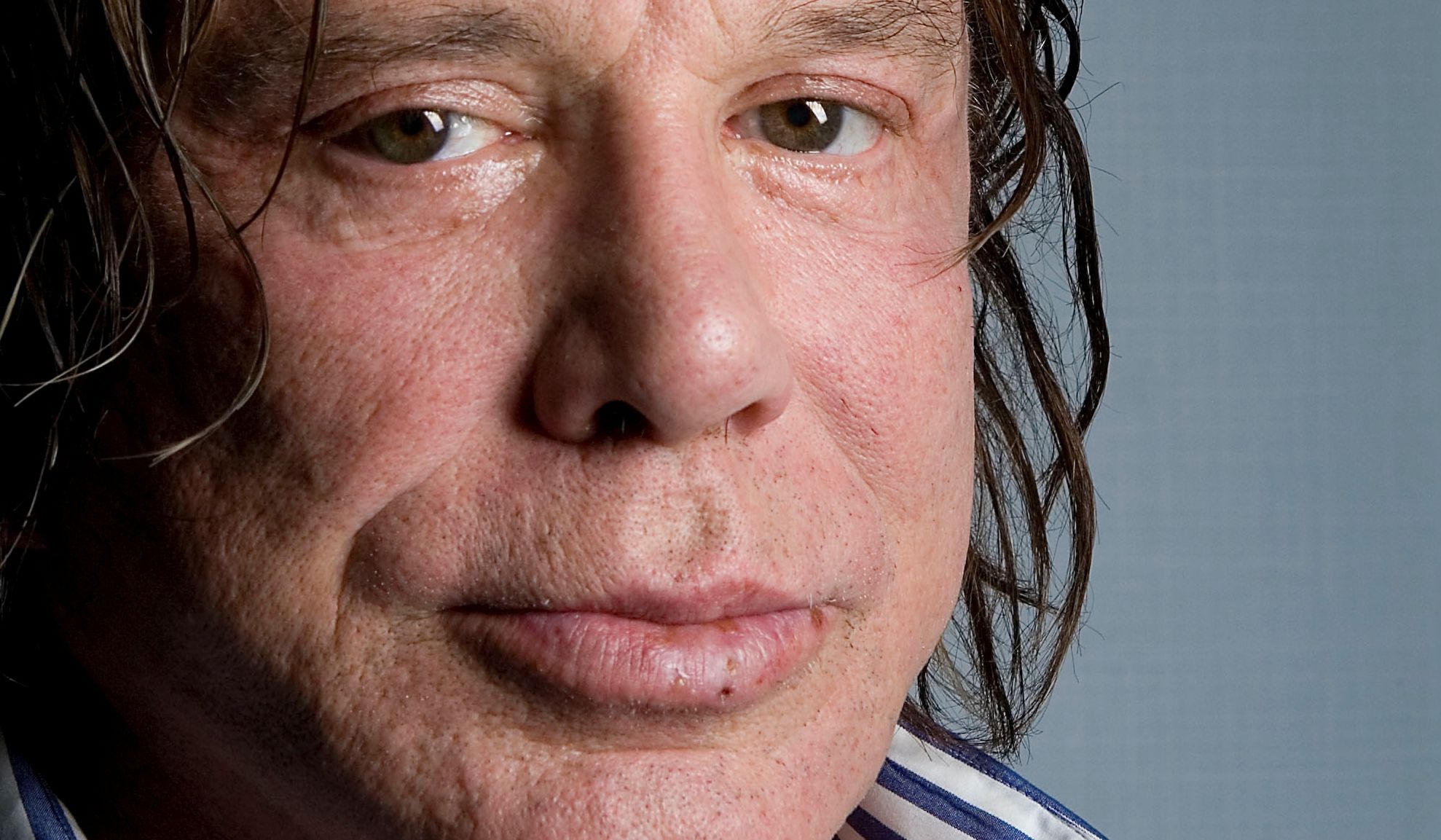 SURPRIZĂ - Mickey Rourke va reveni în ringul de box, la 62 de ani