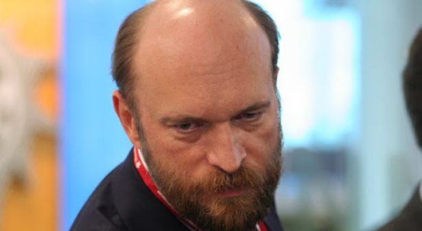 Interpol cere arestarea imediată a unui MILIARDAR RUS