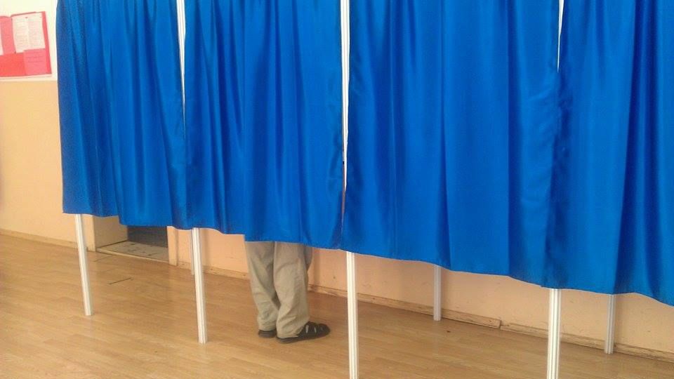 REZULTATE ALEGERI PREZIDENŢIALE. EXIT-POLL CURS-Avangarde la TVR: Iohannis 51,5%, Ponta 48,5%
