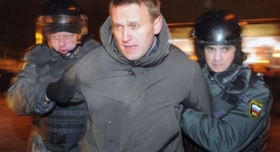 PROTESTE VIOLENTE la Moscova. Mii de oameni au ieşit ÎN STRADĂ. Peste O SUTĂ, ARESTAŢI
