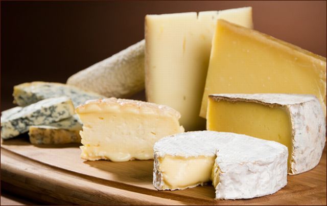 Alimente INTERZISE de Crăciun şi Revelion