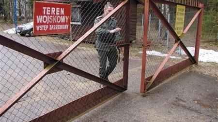 Fostul președinte polonez recunoaște găzduirea închisorilor CIA în POLONIA