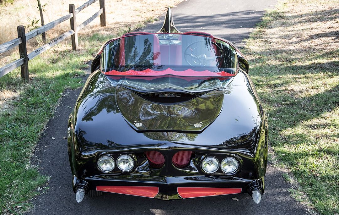 Batmobilul original din 1963, vândut la licitaţie. Cât a plătit pentru mașină noul proprietar
