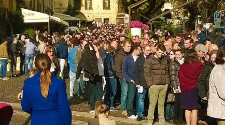 Românii din diaspora, înfuriați de taxa imaginată de Ponta