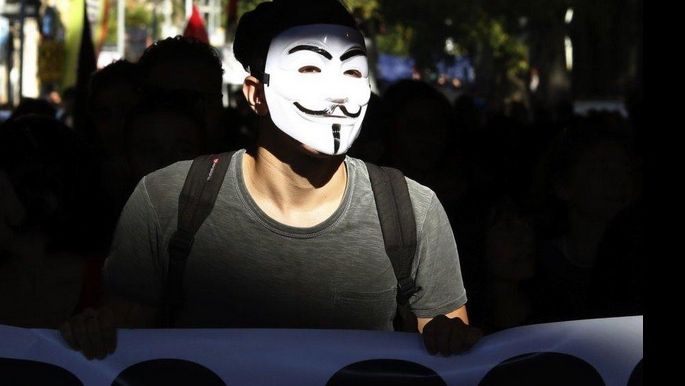 CHARLIE HEBDO. Anonymous amenință cu o REACŢIE MASIVĂ