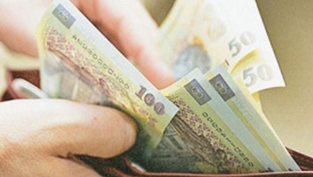 Băncile româneşti descurajează economisirea. Cinci mari bănci au coborât dobânzile sub 1%
