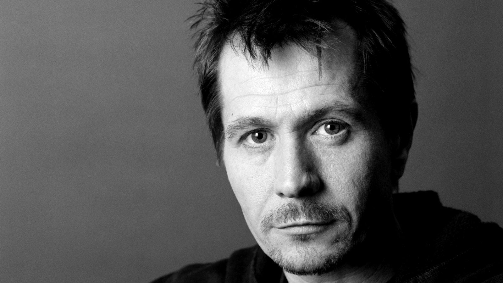Un îndrăgit actor, în divorţ de soţia sa, după 7 ani de căsnicie. E al patrulea mariaj pentru el