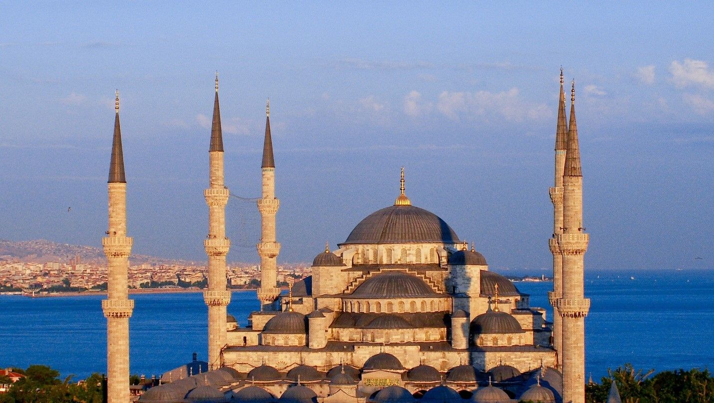 Bombă DEZAMORSATĂ în apropiere de un centru comercial din ISTANBUL