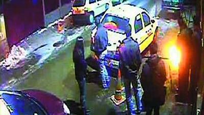 Atac cu sticle incendiare la un service de pe centura Capitalei