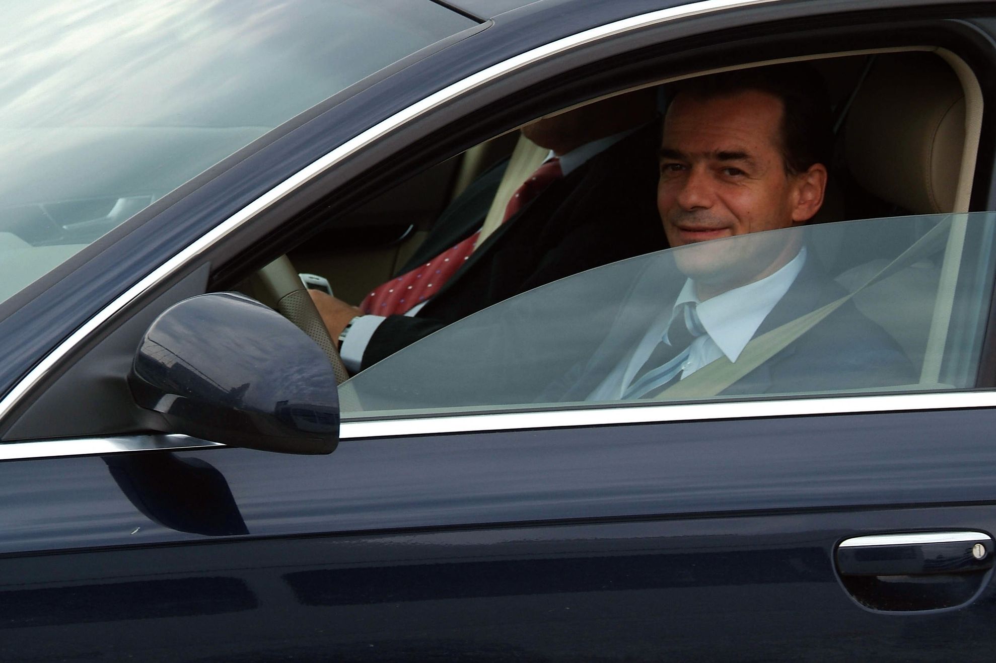 Ludovic Orban, propus de PNL pentru Primăria Capitalei, în locul lui Bușoi. Reacţiile celor doi