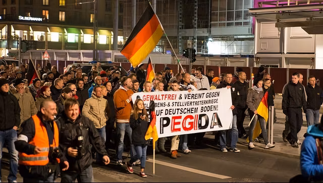 Poliţia germană a arestat un tânăr care s-ar fi alăturat grupării Stat Islamic