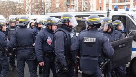 Șoferul jefuit îi descrie pe teroriști: Calmi, hotarati, stil comando