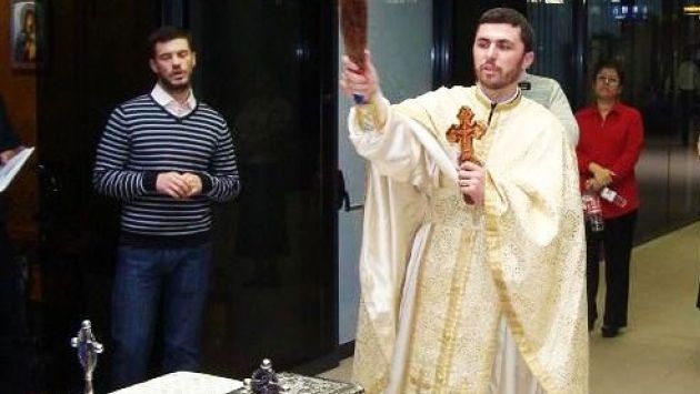 Scandal sexual la Aeroportul Otopeni. Preotul a fost filmat "în păcat" cu o angajată