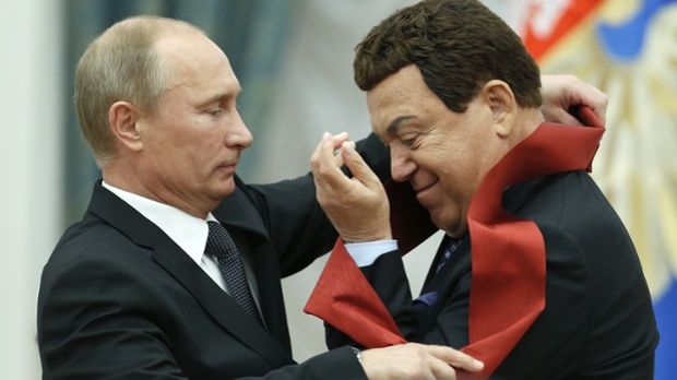 Cine este Iosif Kobzon, cântăreţ, politician şi propagandist rus, interzis în UE