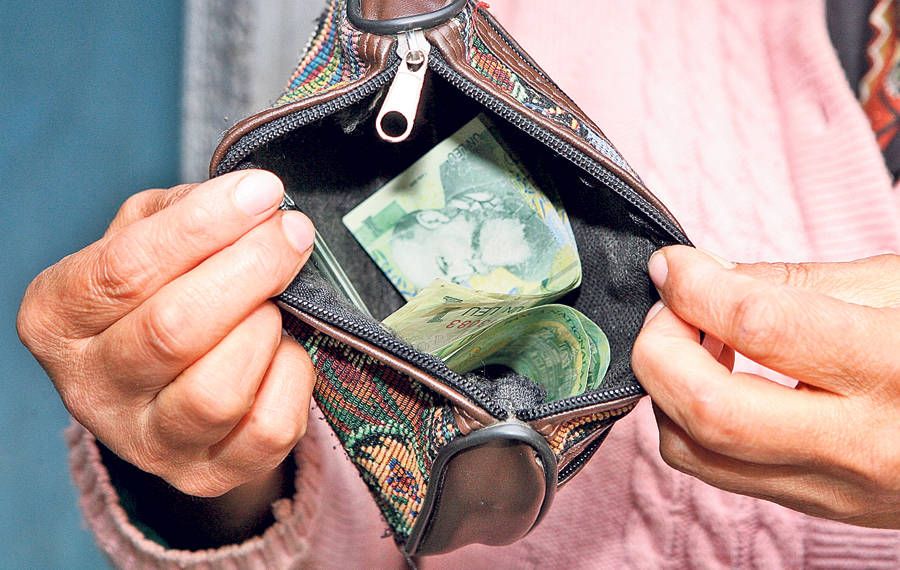 Eurobarometru: Ce îi sperie pe români mai tare decât teama de terorism