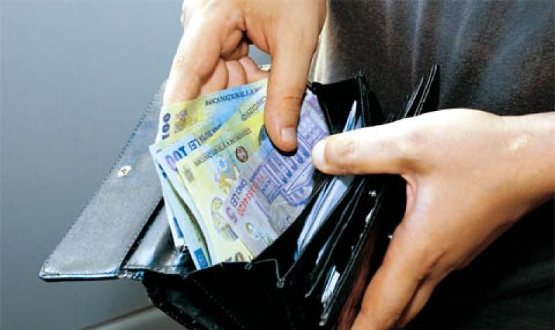 Se schimbă banii. O bancnotă va fi retrasă din piaţă