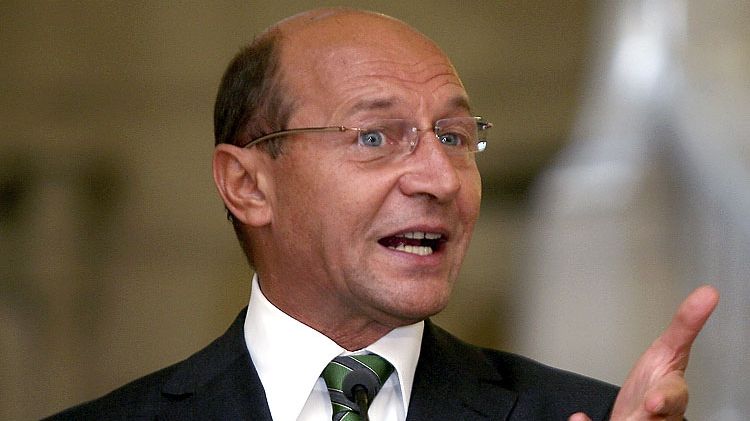 Traian Băsescu la congresul PMP: Sper ca Elena Udrea să-mi confirme că este un om cinstit!