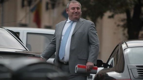Dosarul "Microsoft": Sechestru pe bunuri ale lui Cocoș, Sandu, Ștefan și Dumitru