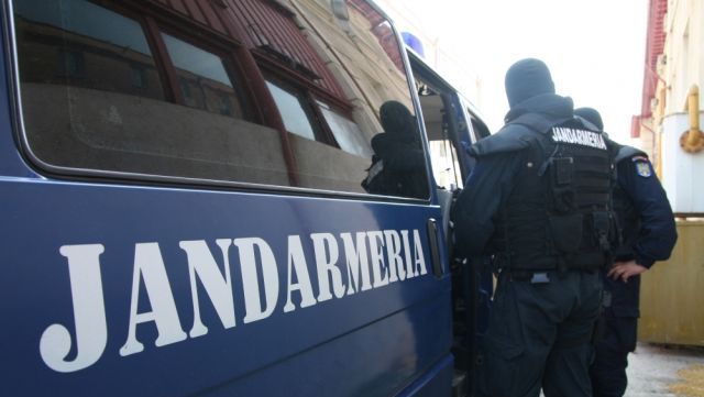 Şi-a dus maşina la service, dar apoi a fost sunat de Jandarmerie. Ce se întâmplase 