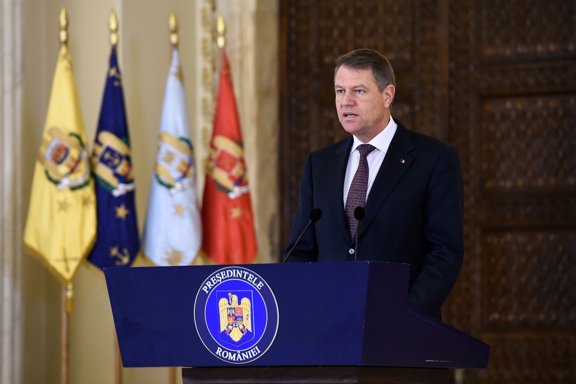 Sondaj INSCOP: Răsturnare de situaţie în topul încrederii în politicieni. Ce loc ocupă Iohannis 