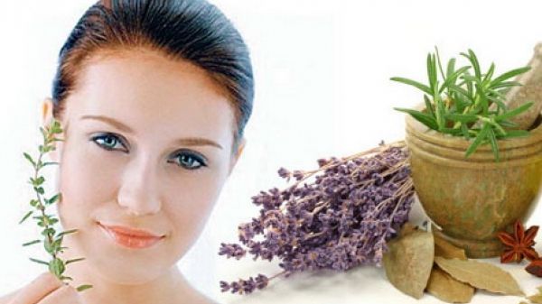 Tratamente naturiste pentru acnee