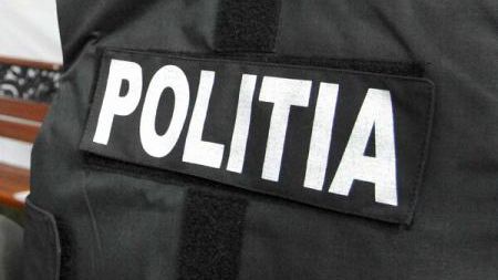 Un poliţist şi-a transformat casa într-un videochat 