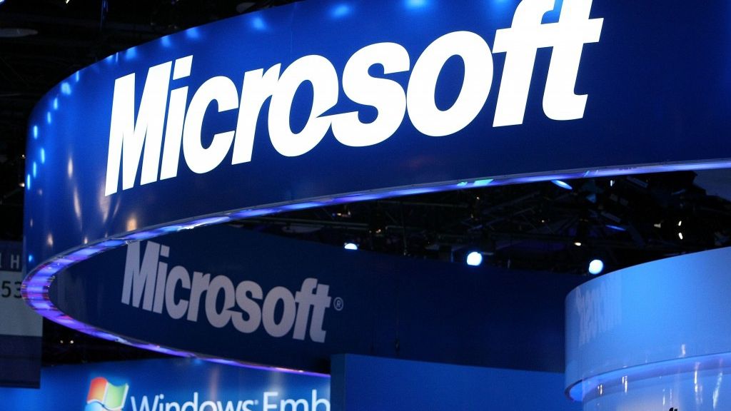 Noi dezvăluiri din dosarul Microsoft/ Pe cine frige dosarul EADS, următoarea bombă a DNA – ora 21.00