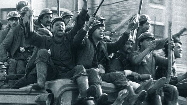 Dosarul Mineriadei. Iliescu și Măgureanu, puși sub învinuire pentru infracţiuni împotriva umanităţii