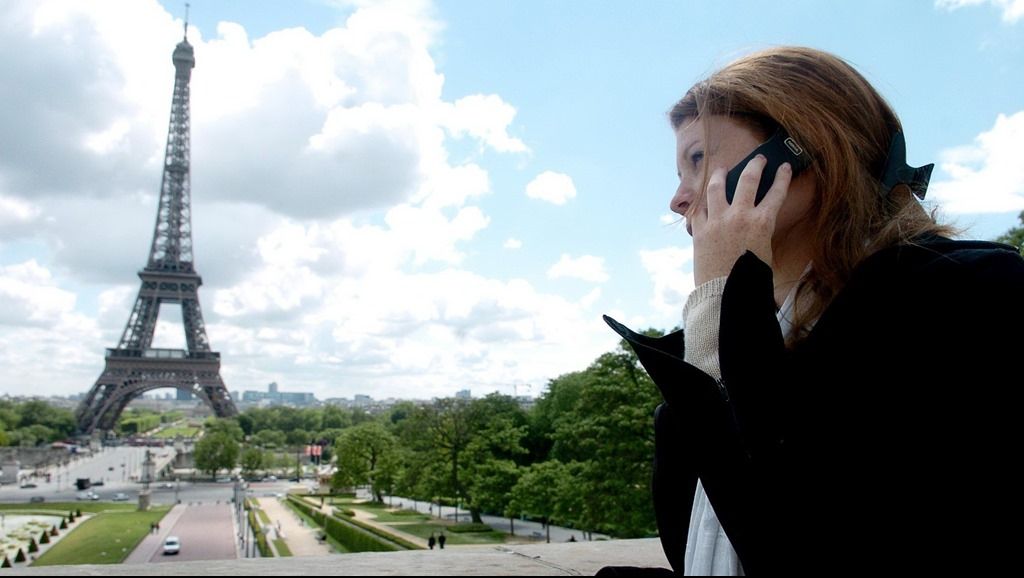 Veste proastă pentru călători! Ce se întâmplă cu tarifele de roaming