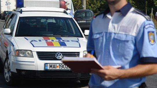 Fostul şef de la Rutieră din Botoşani, tras pe dreapta de un poliţist. Ce a urmat după aceea