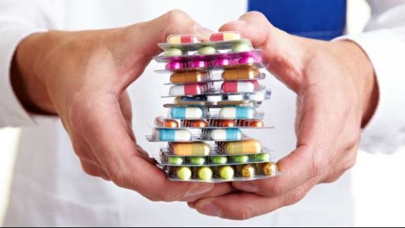Când vor scădea, de fapt, prețurile la medicamente. Care vor fi efectele 