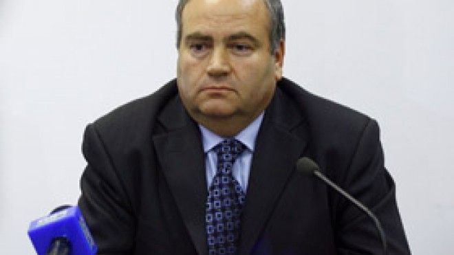Distribuţia cardulului de sănătate l-a bulversat  pe preşedintele CNAS. Ciurchea a încurcat datele