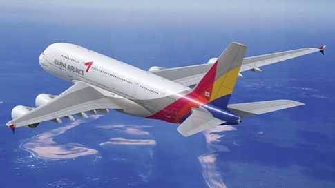 Incident aviatic. Zeci de răniţi, după ce un avion a ieşit de pe pistă