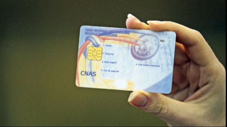 Pacienţii nu îşi pot ridica reţetele fără cardul de sănătate. Ce spune preşedintele CNAS