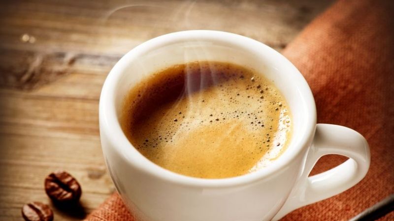 Ce se întâmplă dacă bei cafea pe stomacul gol 