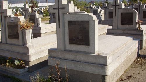 Gropari din Constanţa, arestaţi pentru profanare de morminte