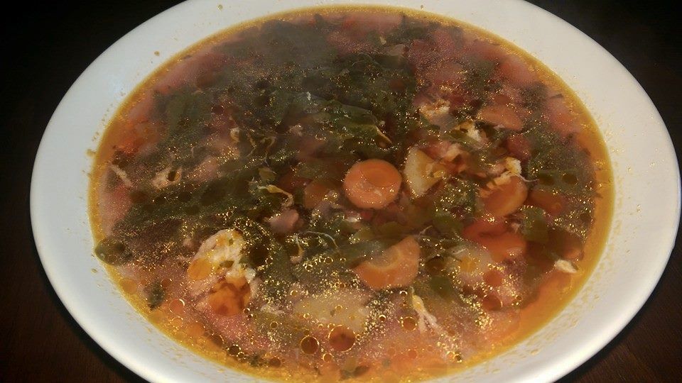 Cea mai simplă reţetă de ciorbă de lobodă. Gata în 30 de minute!