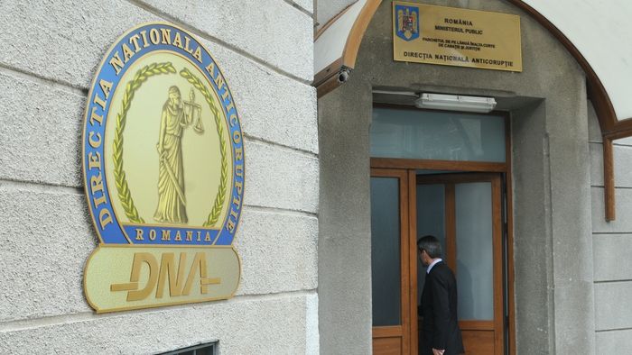 Anchetă fără precedent la DNA: Familia unui senator PSD, urmărită penal 